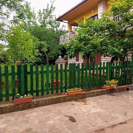Apartment Sanja Near The Sea, Spacious And Green :) PUY 외부 사진