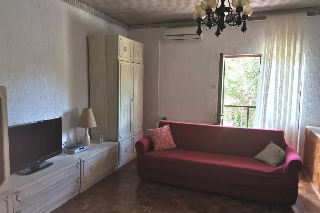 Apartment Sanja Near The Sea, Spacious And Green :) PUY 외부 사진