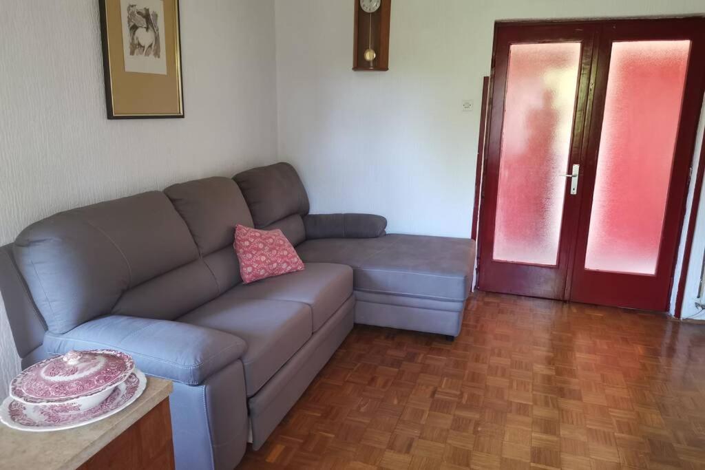 Apartment Sanja Near The Sea, Spacious And Green :) PUY 외부 사진